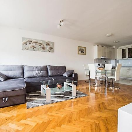 Apartment Jully Podstrana Bagian luar foto