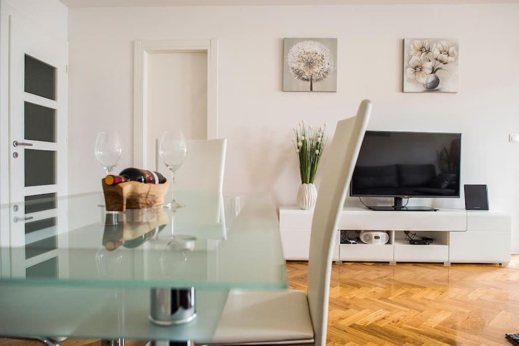 Apartment Jully Podstrana Bagian luar foto