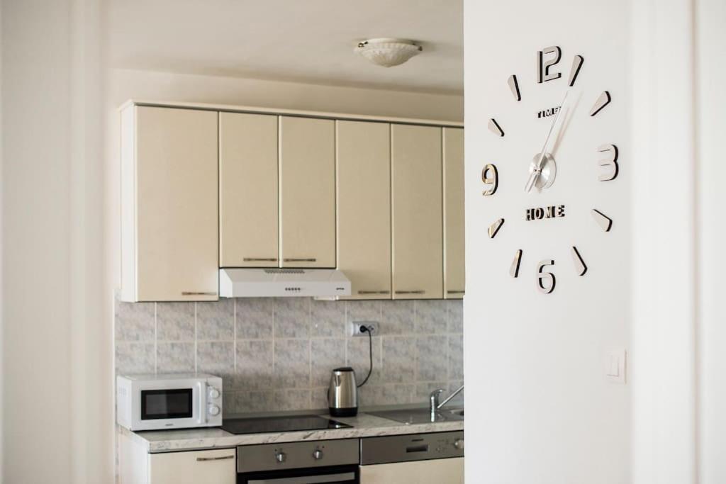 Apartment Jully Podstrana Bagian luar foto