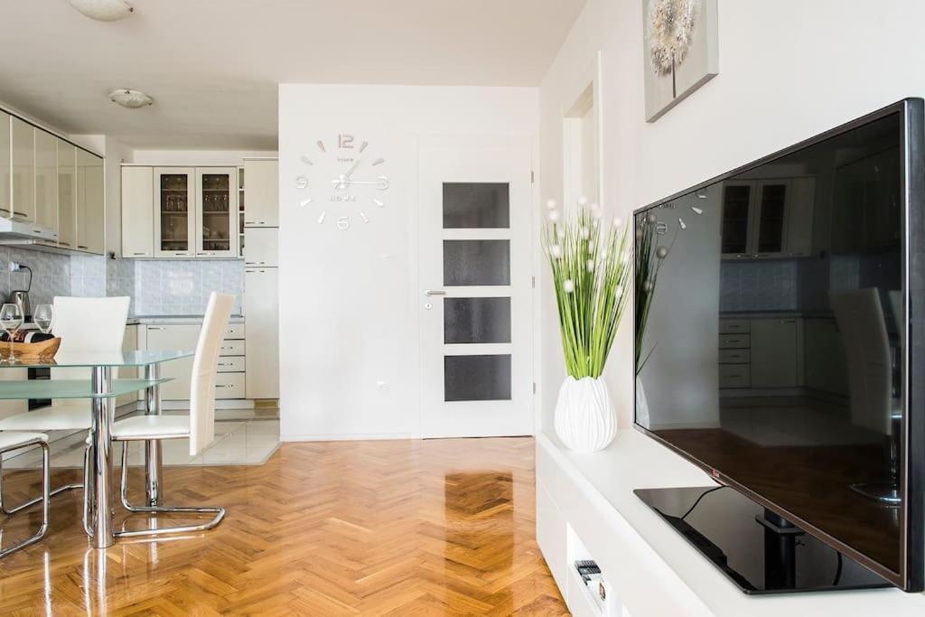 Apartment Jully Podstrana Bagian luar foto