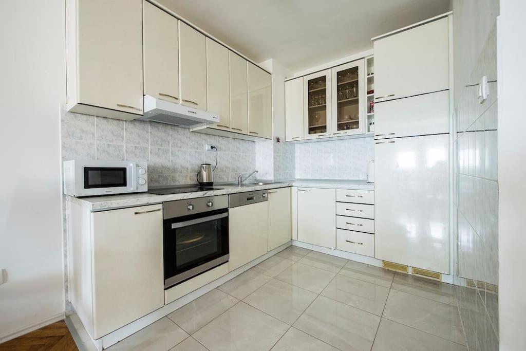 Apartment Jully Podstrana Bagian luar foto